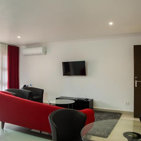 Wdc Aparthotel - Buea Dış mekan fotoğraf