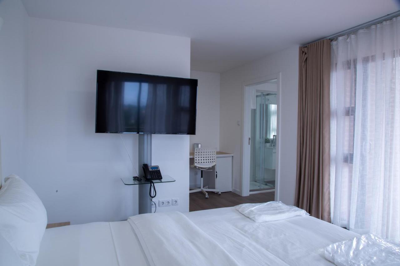 Wdc Aparthotel - Buea Dış mekan fotoğraf