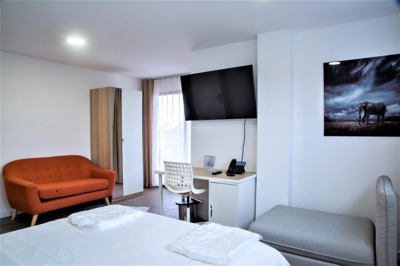 Wdc Aparthotel - Buea Dış mekan fotoğraf