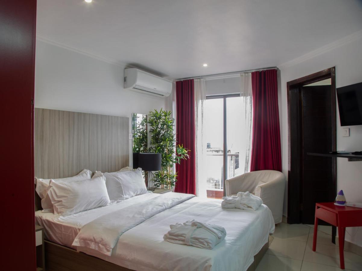 Wdc Aparthotel - Buea Dış mekan fotoğraf