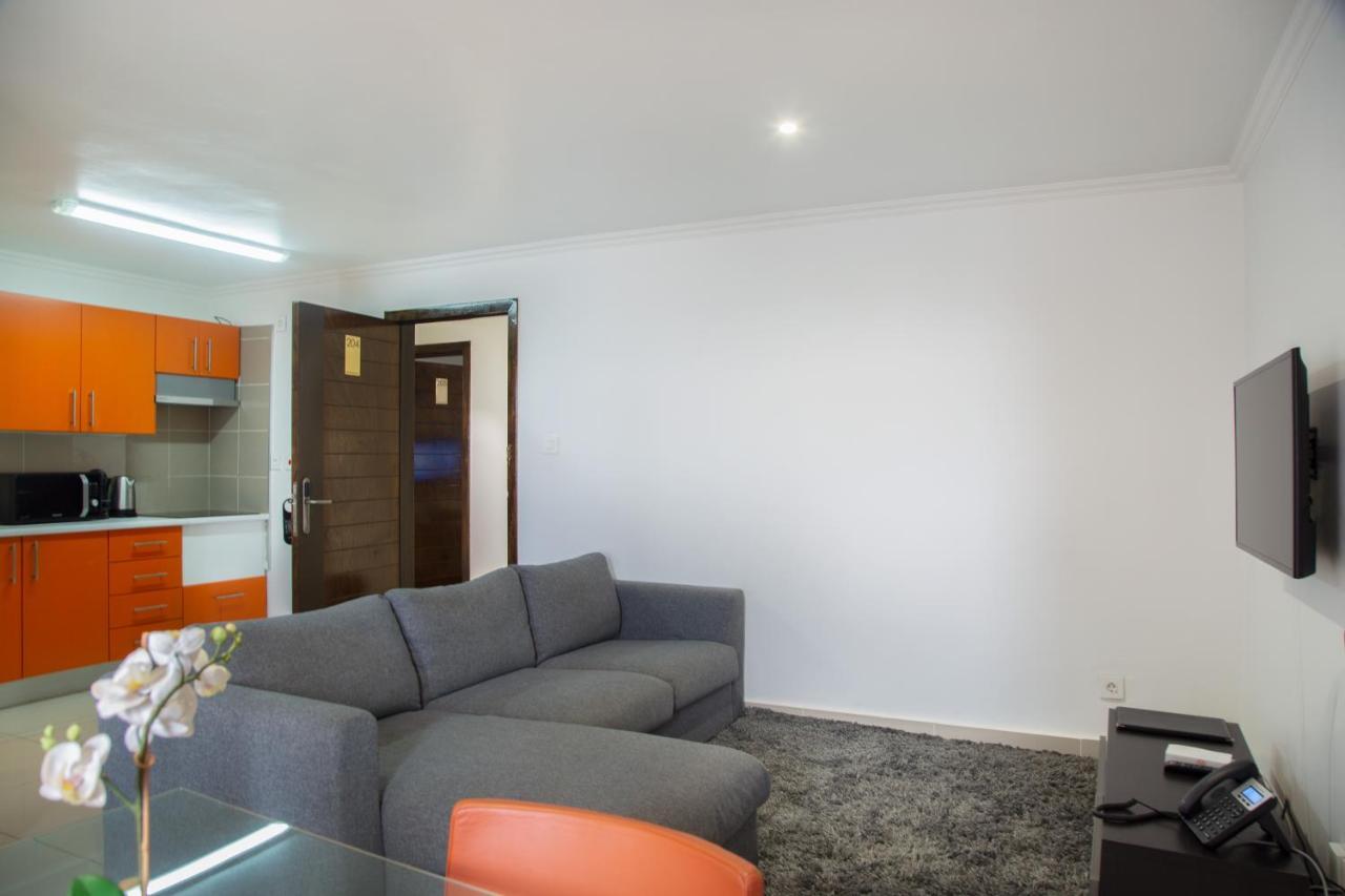 Wdc Aparthotel - Buea Dış mekan fotoğraf